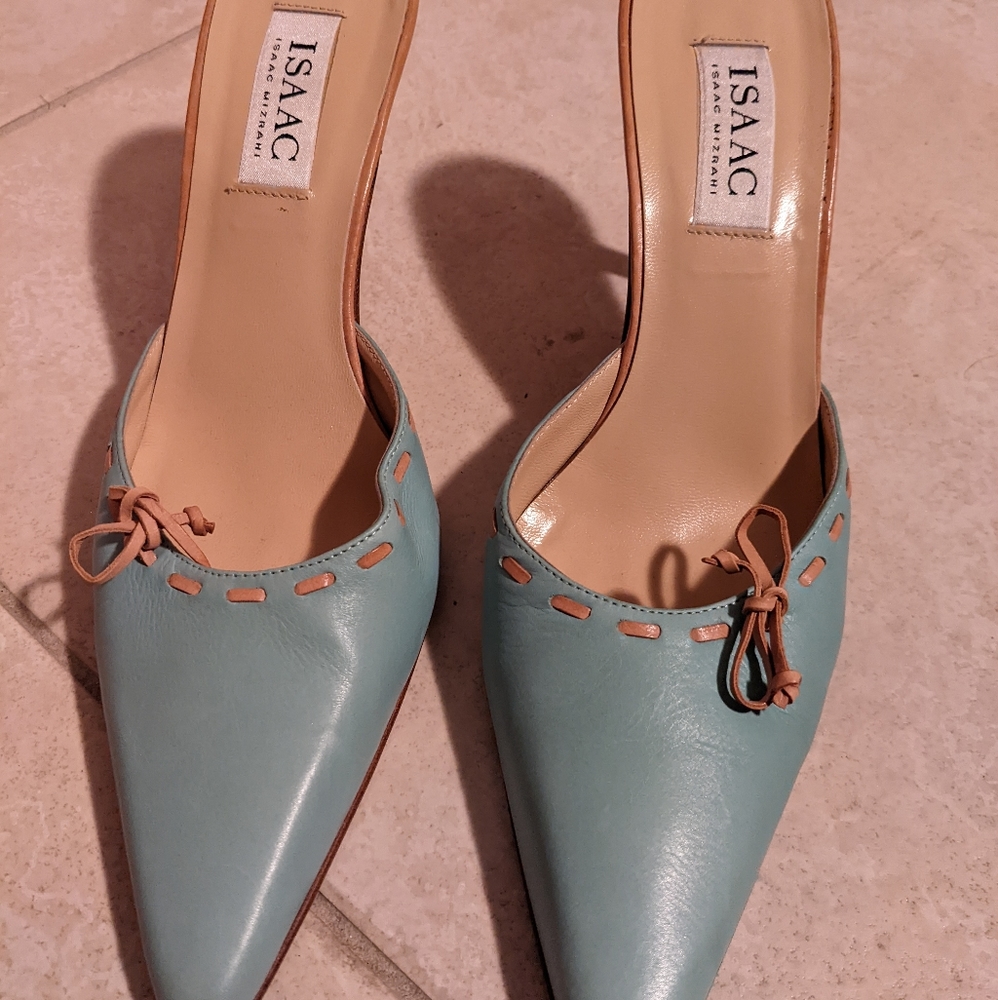 Isaac Mizrahi vintage slipper heels blue